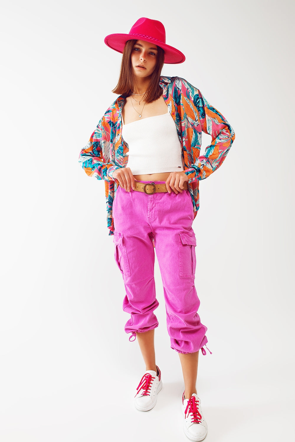 Calça Cargo com Borlas na Cor Fúcsia