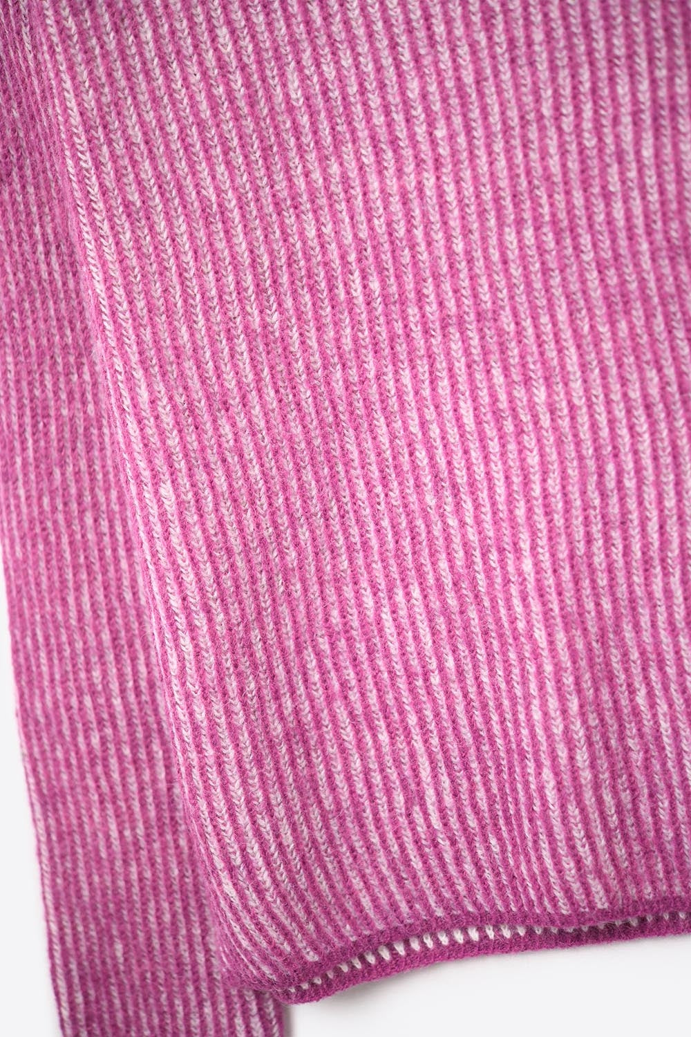fuchsia geribbelde trui met rolkraag