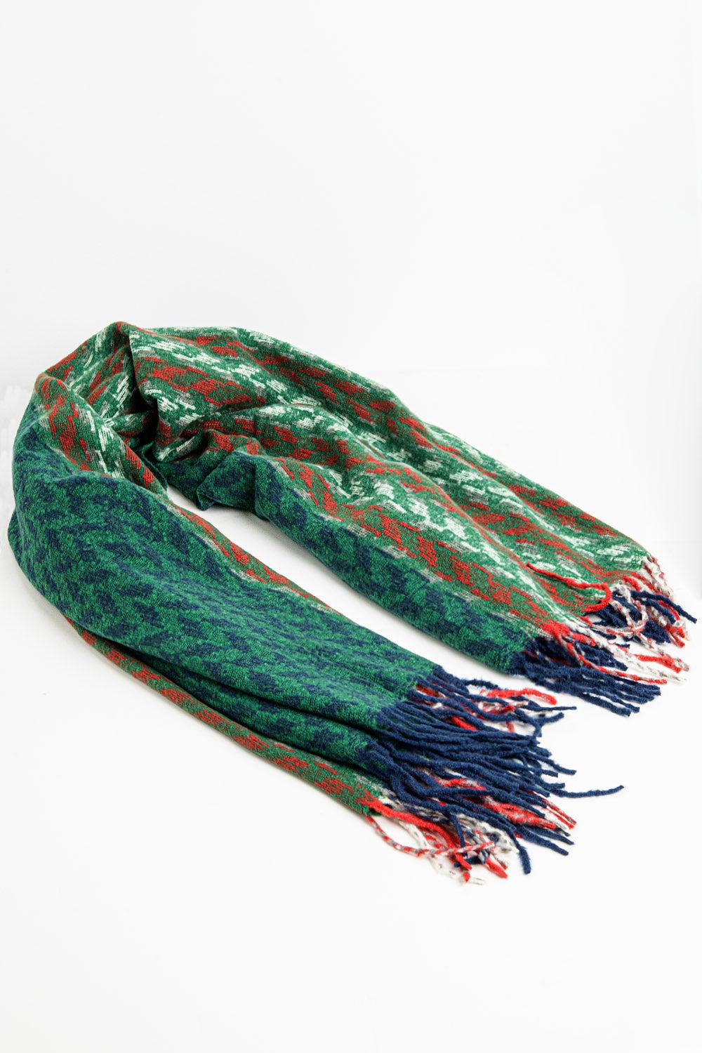 Houndstooth design Scarf in green and red