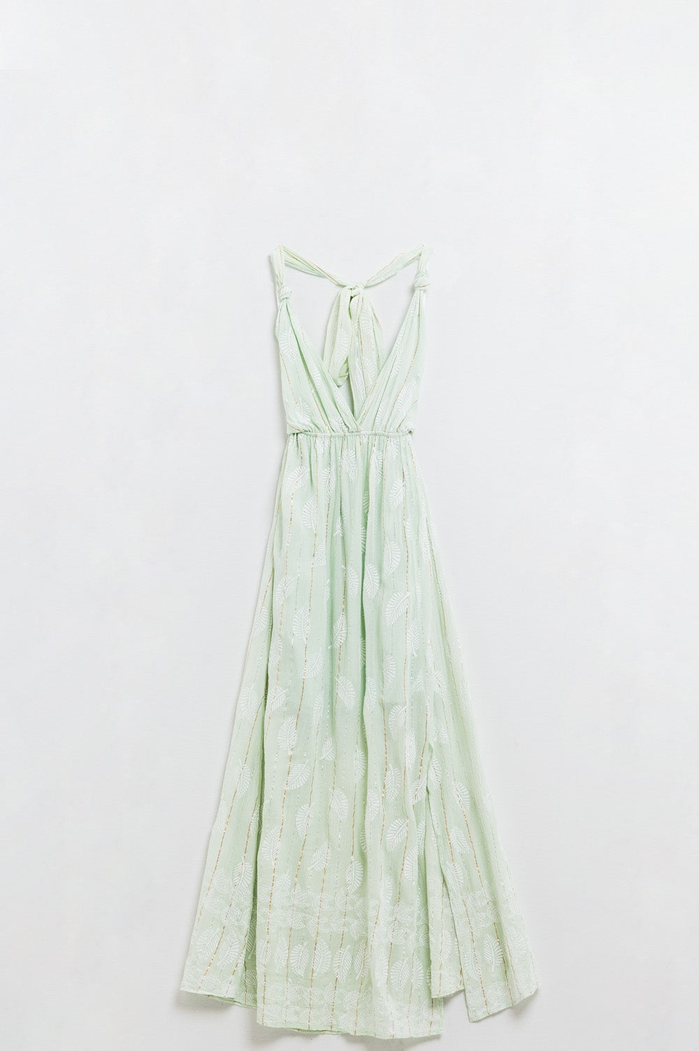 Vestido midi halter com estampado de folhas de menta e detalhes em lurex