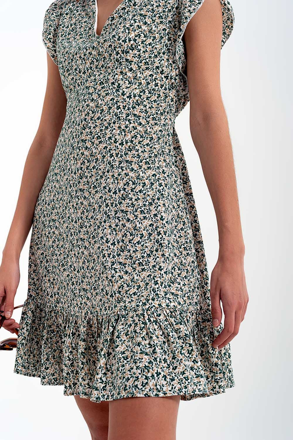 Vestido curto com mangas franzidas em estampado floral ditsy em verde