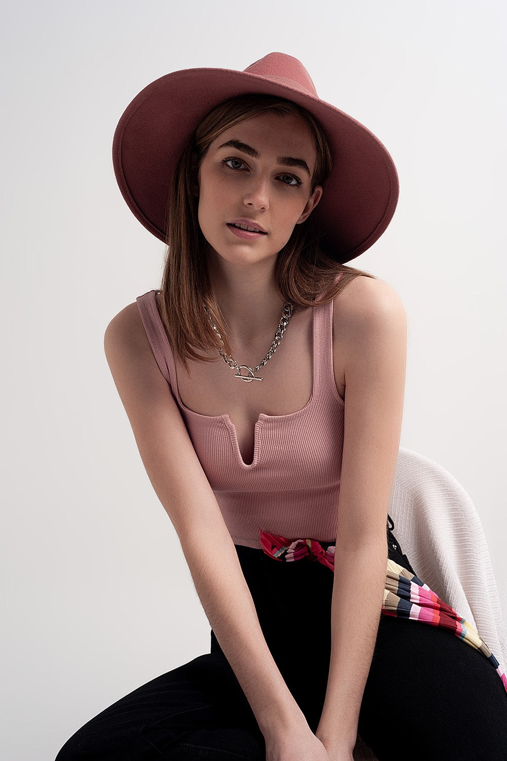 Top curto canelado em blush rosa