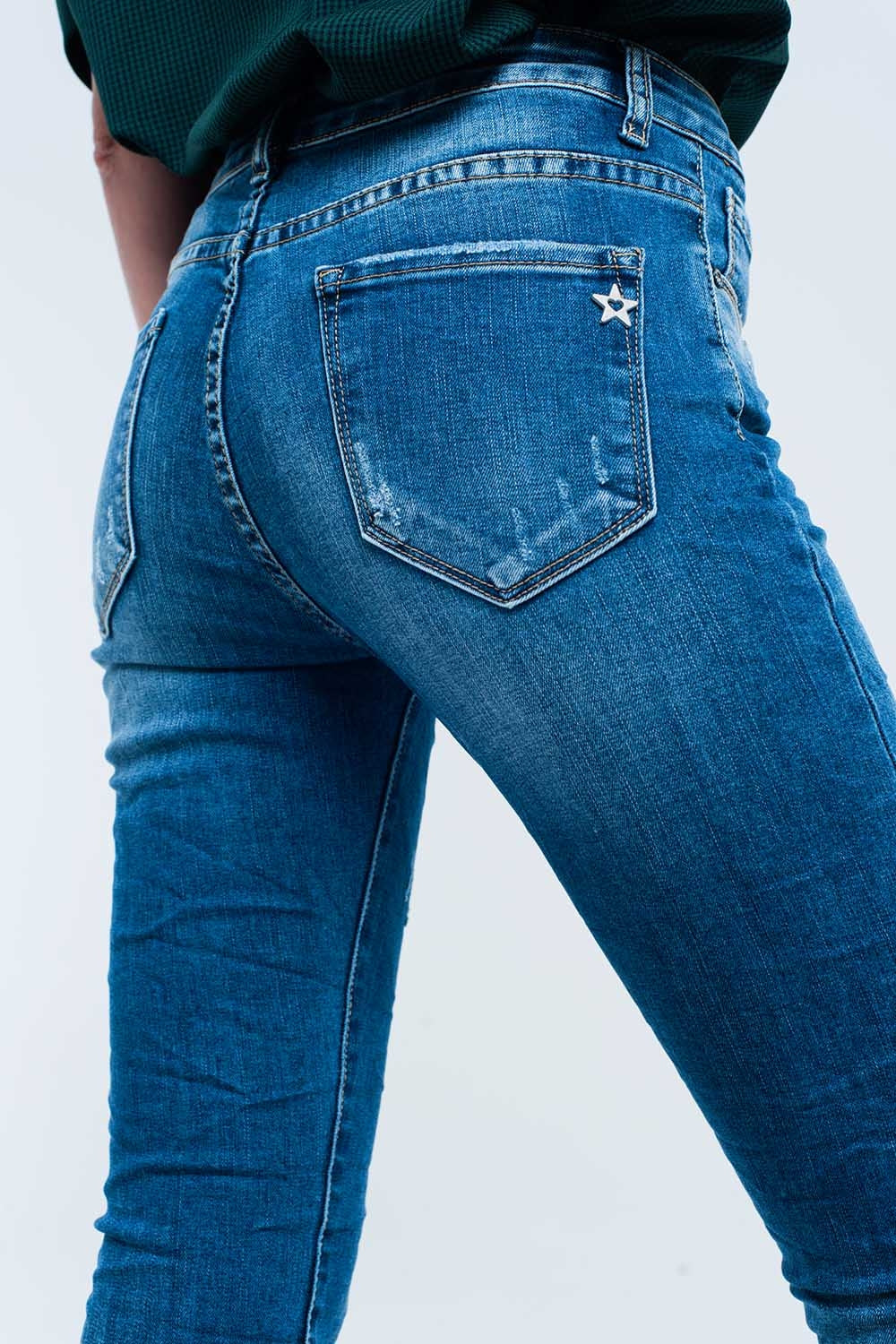 Skinny Blue jeans with rips