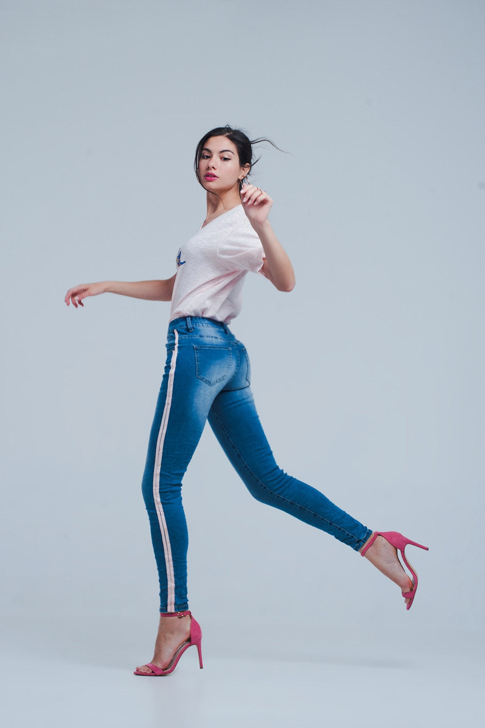 Skinny jeans with side seam stripes
