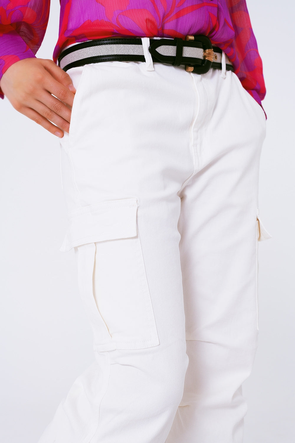 Calça Cargo de Perna Reta em Branco