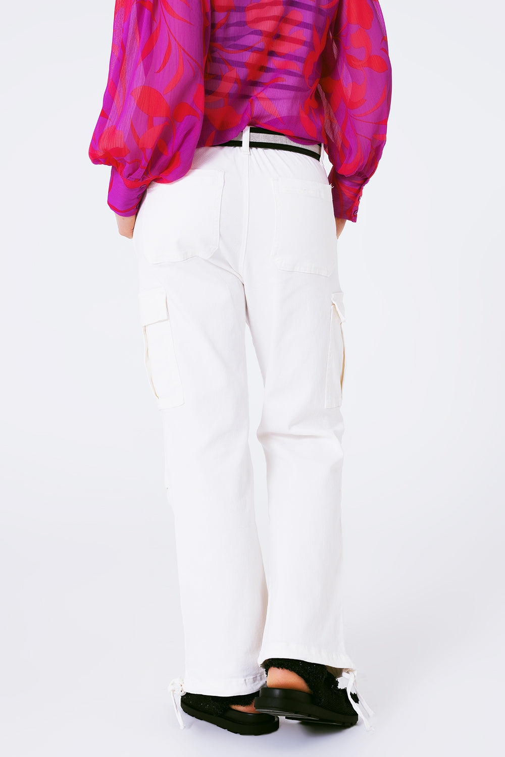 Calça Cargo de Perna Reta em Branco