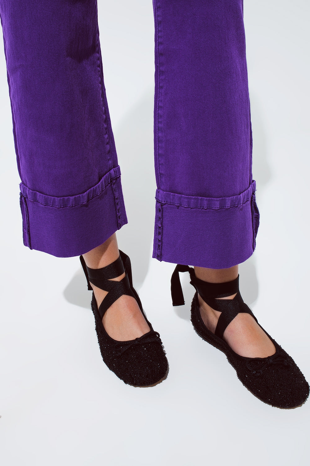 Straight Leg Jeans with Cropped Hem in purple