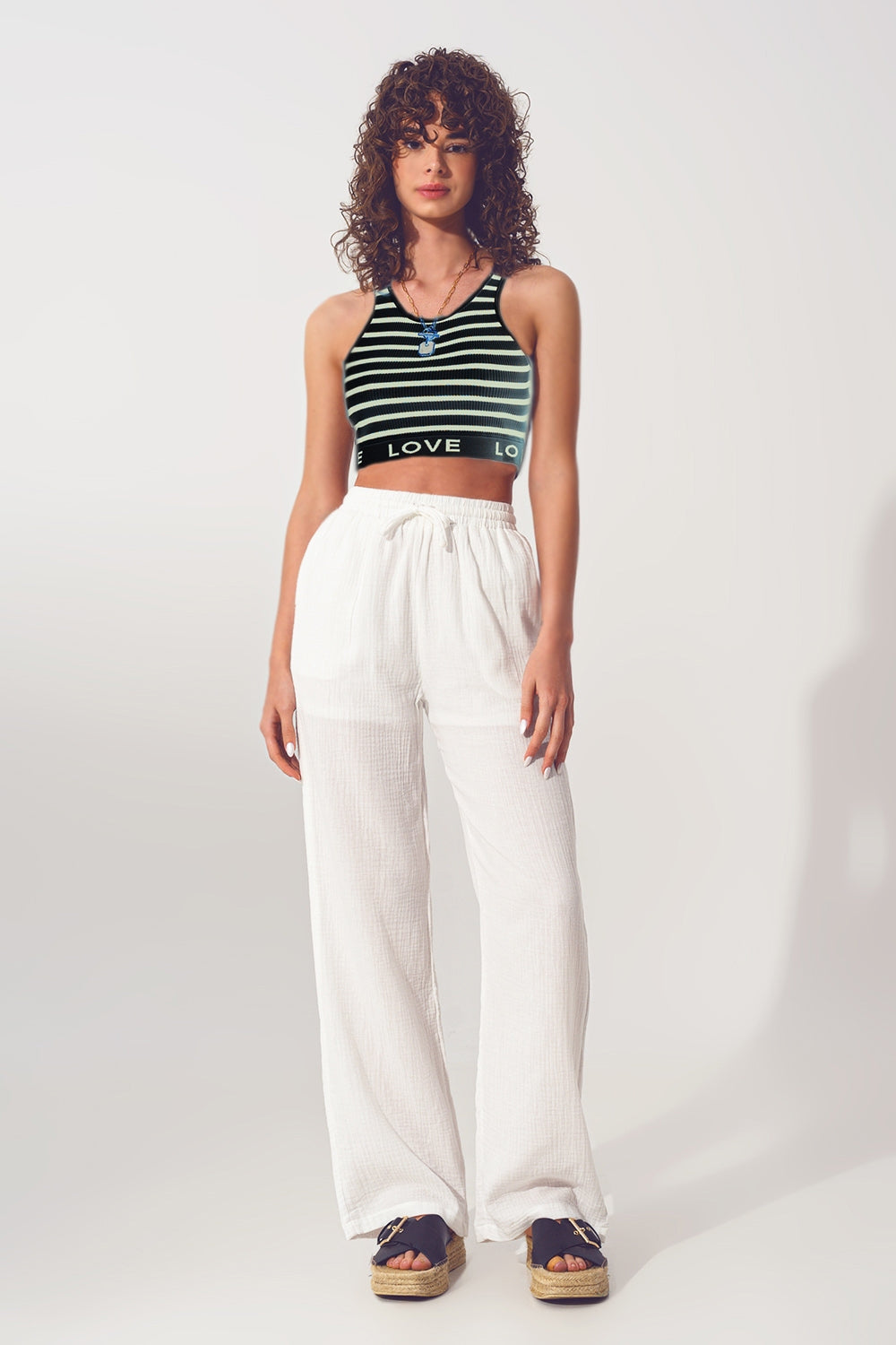 Gestreepte crop top met Love-tekst in zwart en beige