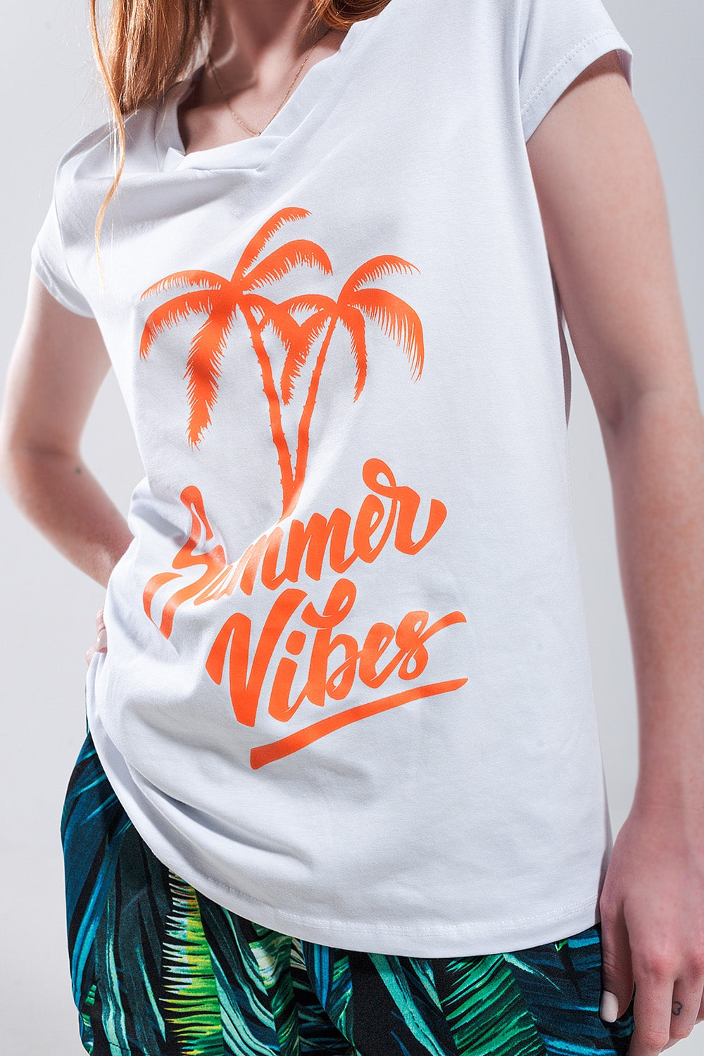 Zomerse vibes print t-shirt in het wit