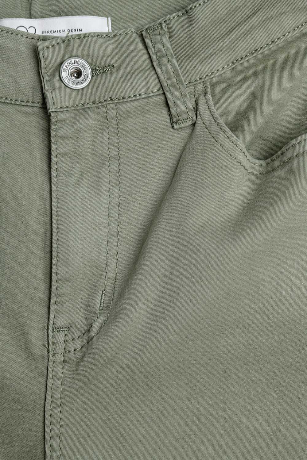 Super Comfy Stretch Straight Leg Pants In green