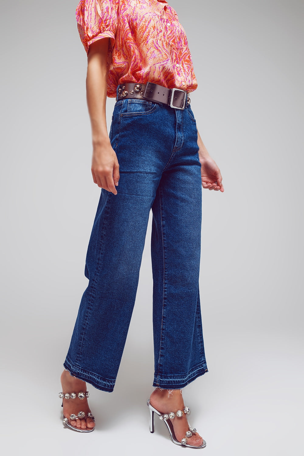 Wide Leg Jeans With Hem Detail in Mid Wash