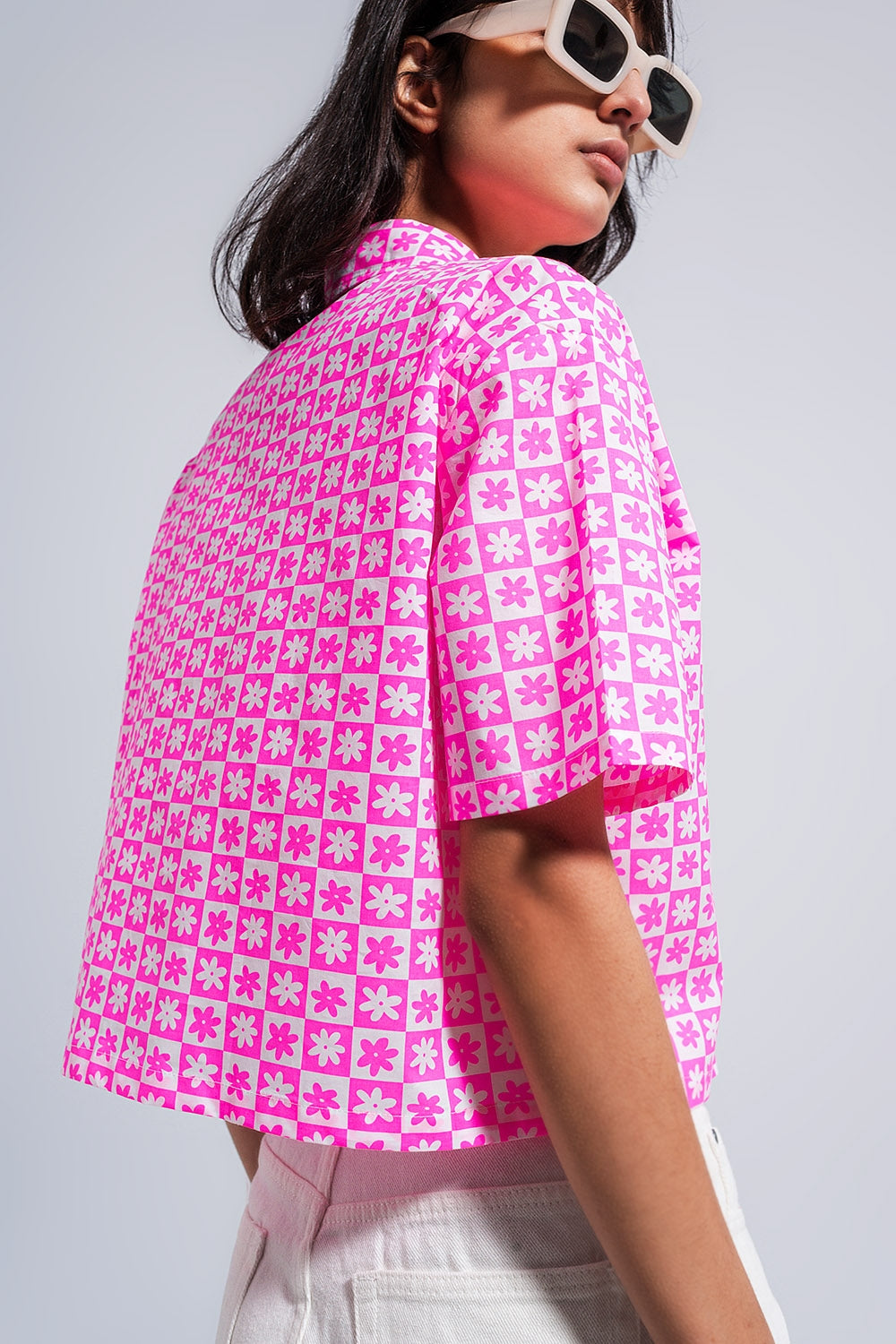 Camisa rosa curta dos anos 90 com botões