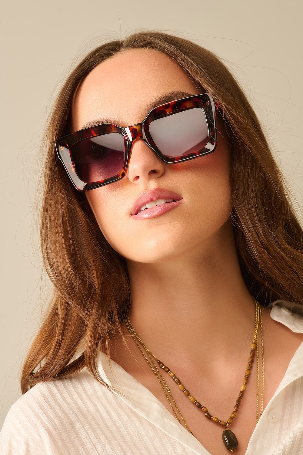 Q2 90s Squared Sunglasses in brown