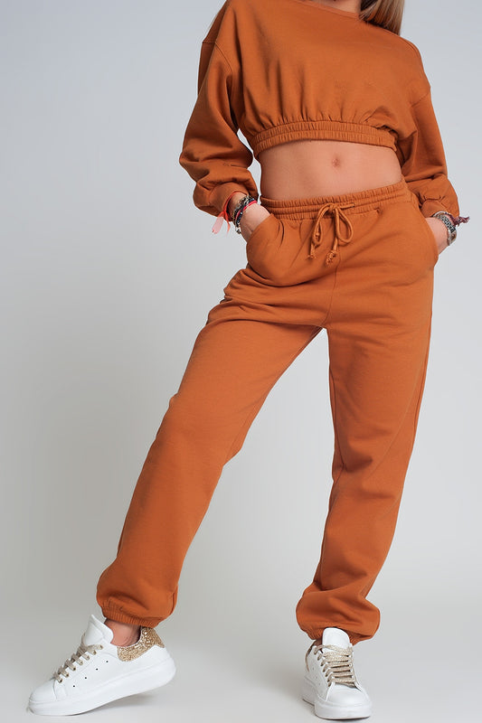 Q2 Basic sweatpants with tie waist in cotton in camel