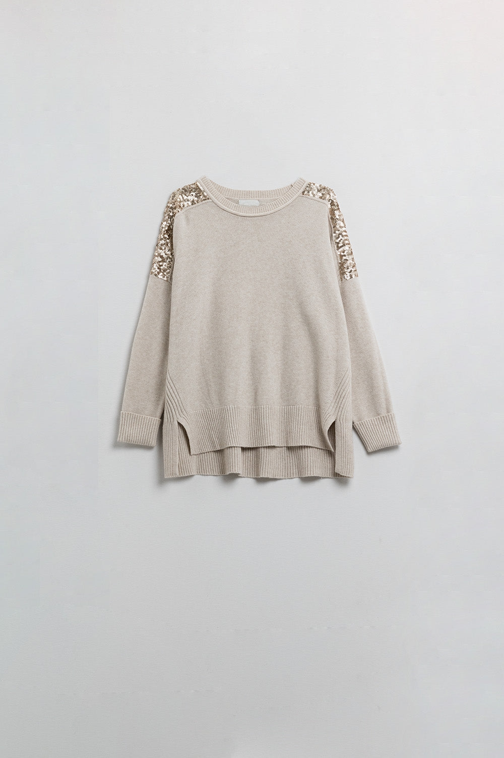 Q2 Beige Long Sleeves Sweater With Sequins on The Shoulders