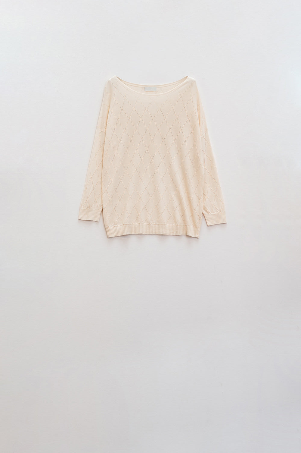 Q2 Beige sweater in argyle print with boat neck