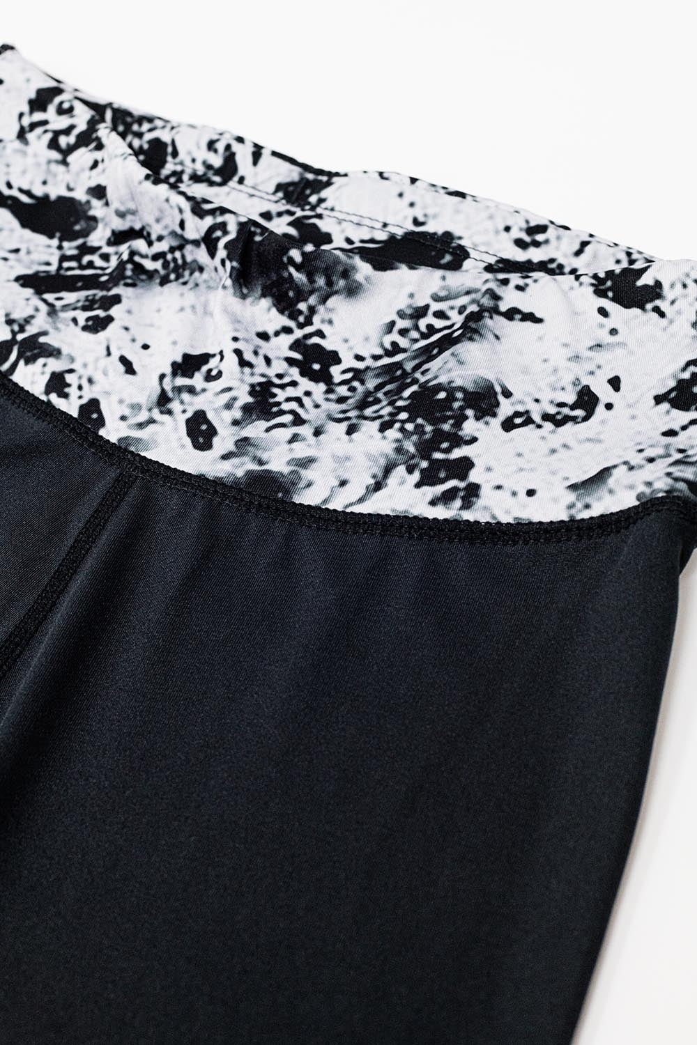 Black Leggings with Marble Print Waistband and Hems