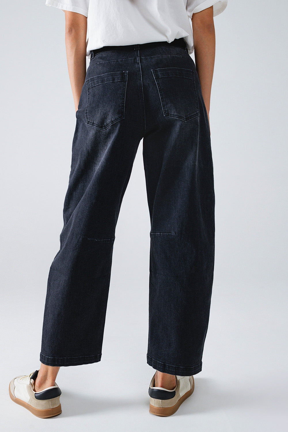 Calça de ganga Preta Reta com Detalhe de Costura