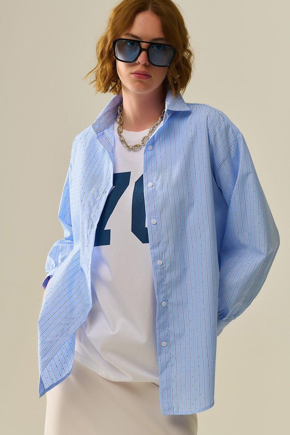 Q2 blue striped poplin shirt embellished with strass