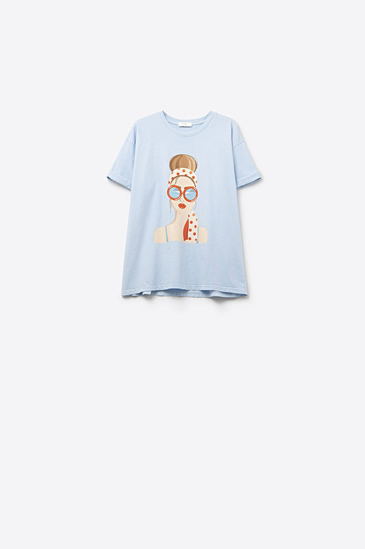 Q2 blue T-shirt made in Italy with a vintage girl graphic
