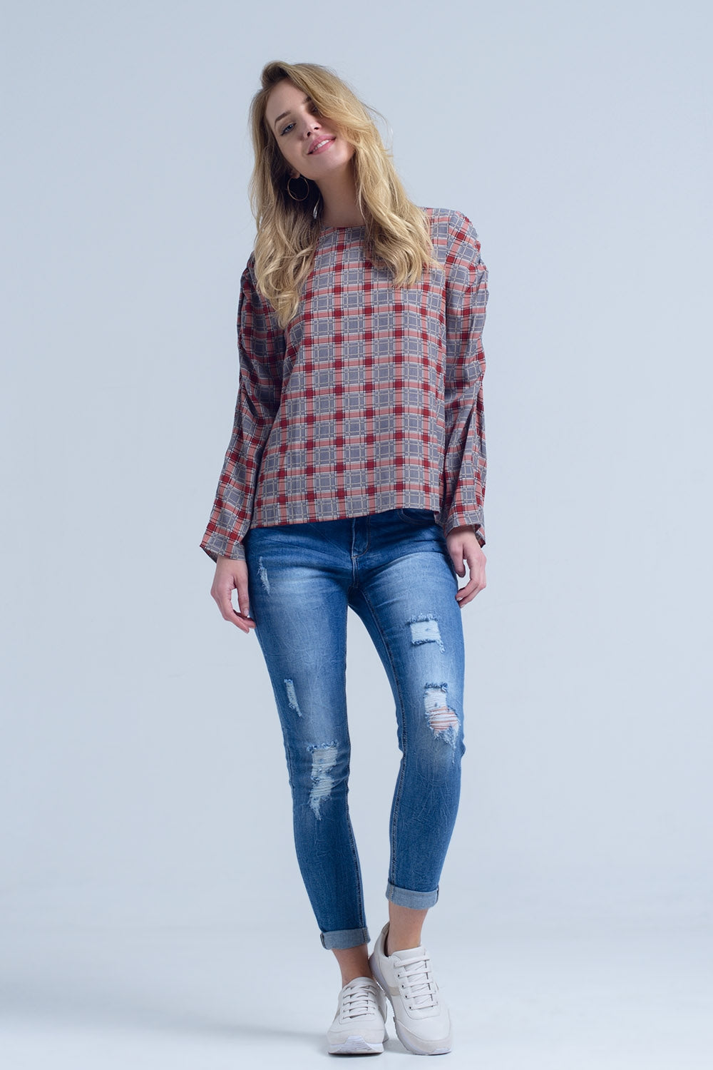 Blusa bordeaux com estampa xadrez