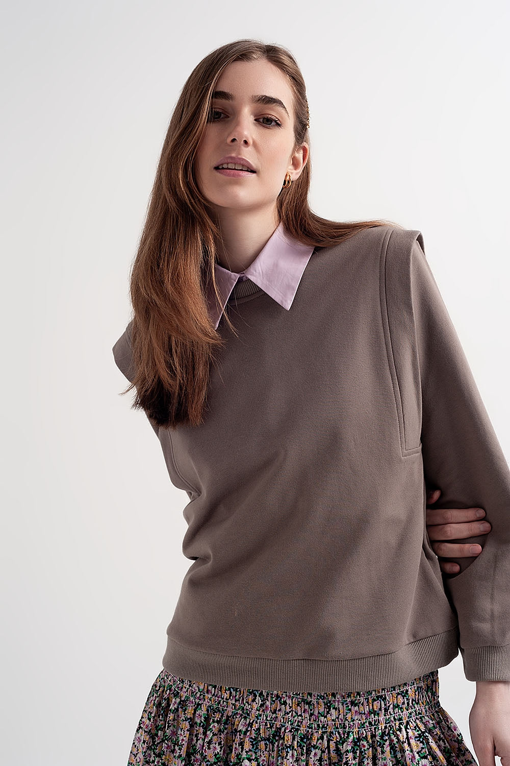 Sweatshirt boyfriend com detalhes nos ombros na cor cinza