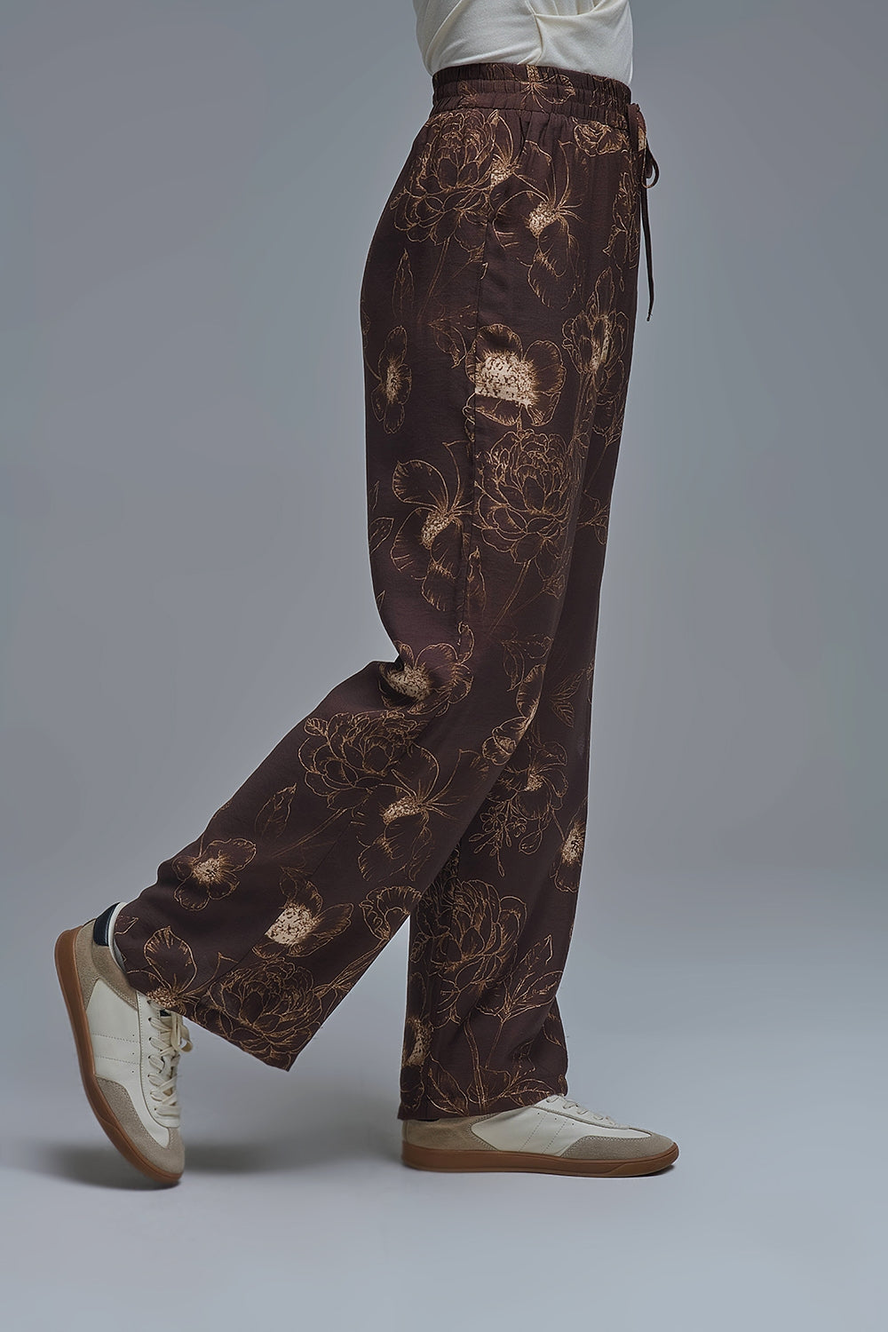 Brown Light-weight Flowy Pants in Autumnal Floral Print