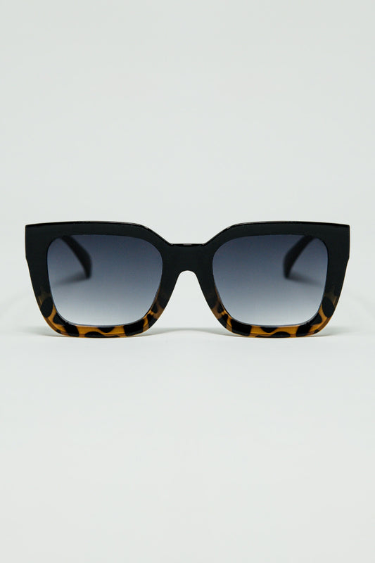 Q2 Brown Square sunglasses with gradient in animal print