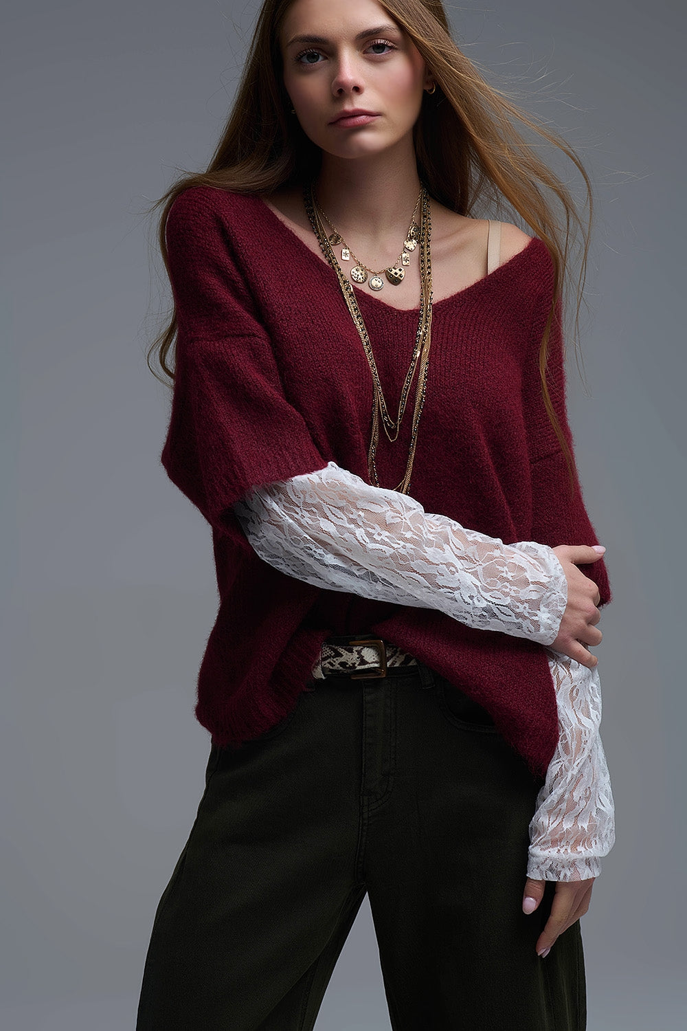 Q2 burgundy Contrast V-Neck Sweater with Contrasting White lace Sleeves