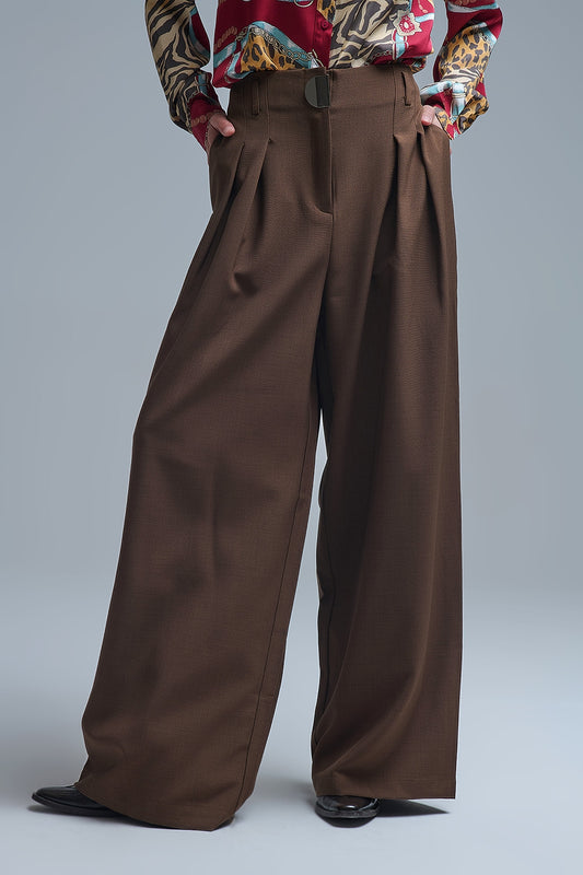 Q2 Camel pleated Wide Pants with with metal buckle