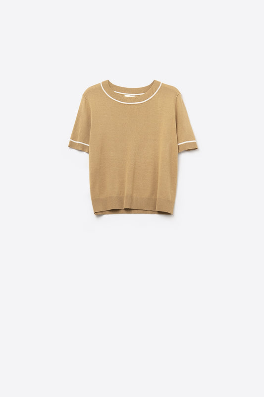 Q2 Camel Short Sleeve Knit Top with White Contrast Trims