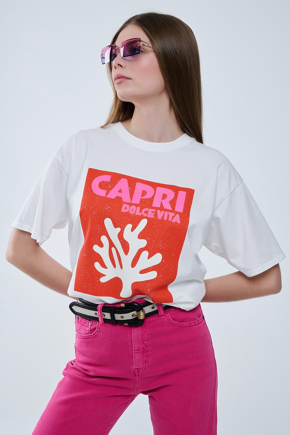 T-Shirt Capri La Dolce Vita Branca com Estampado Gráfico