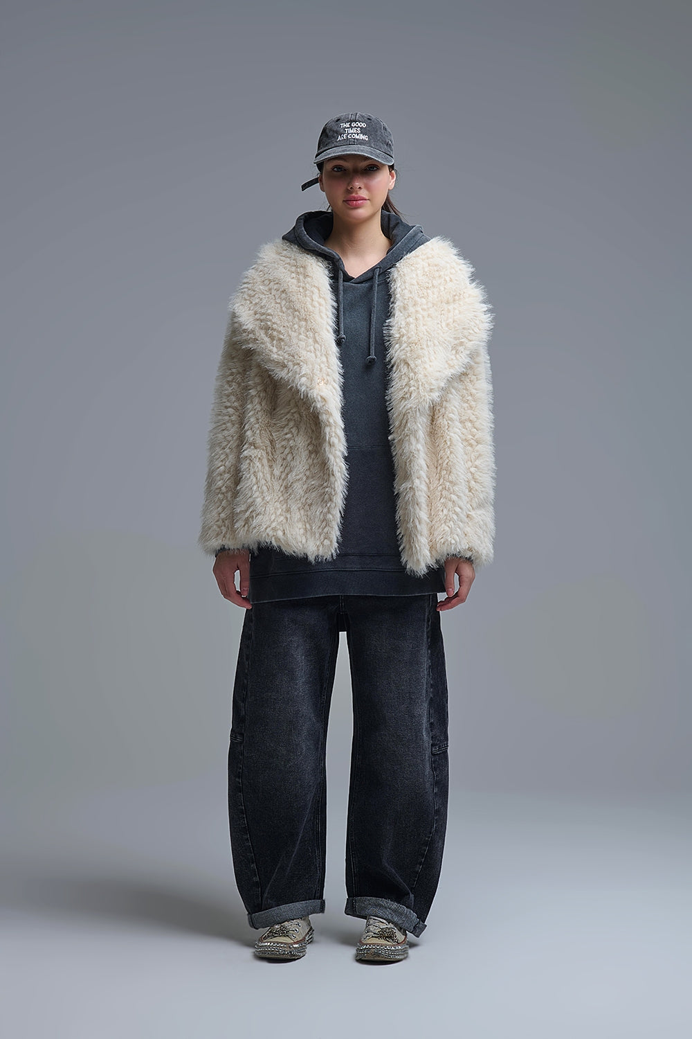 Chic beige Faux Fur Jacket with a wide neck