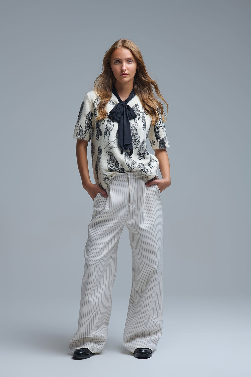 Chic Cream Animal-Print Short-Sleeve Sweater