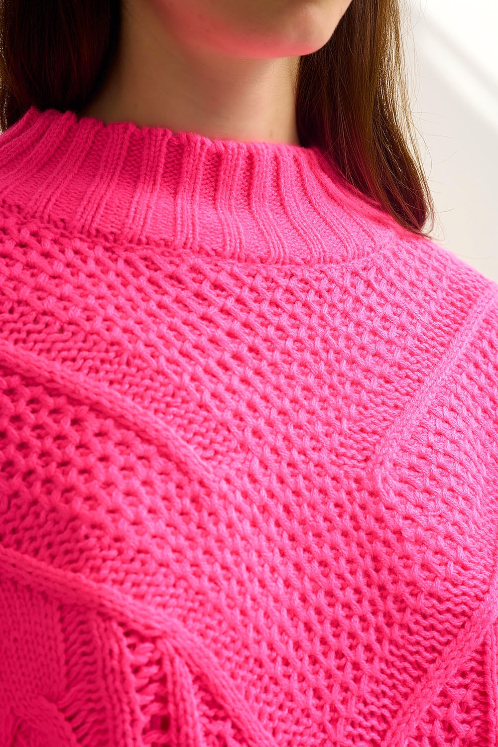 Chunky Cable Knit fucshia Pullover with Dropped Shoulder