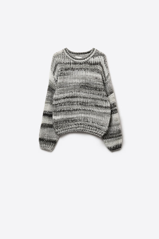 Q2 Chunky-knit sweater with marled design in gray