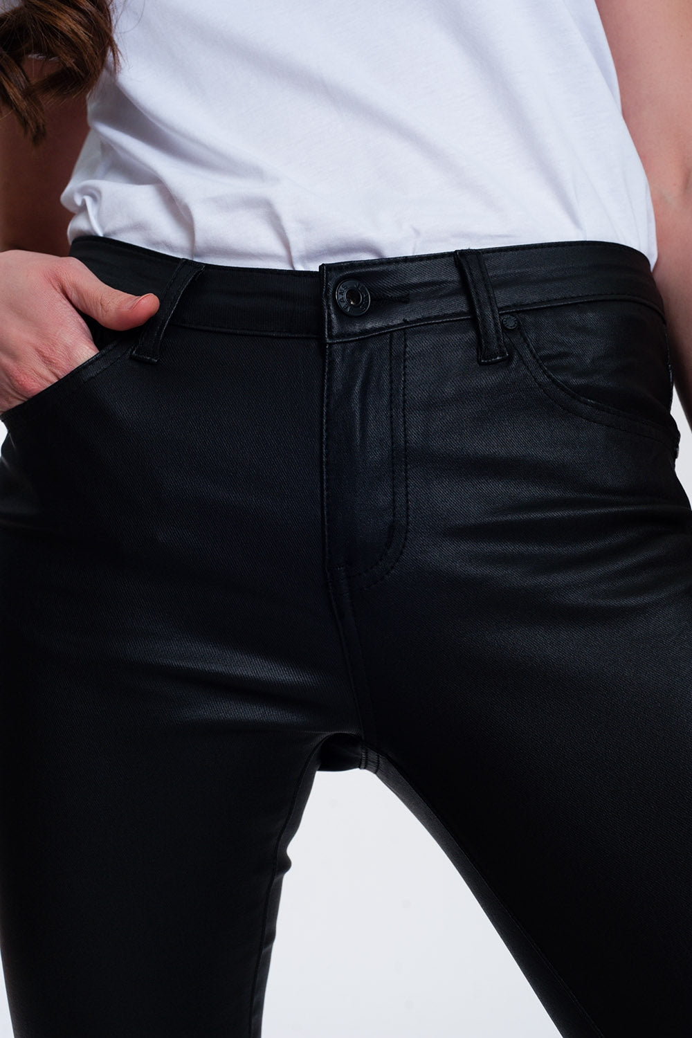 Gecoate broek in het zwart