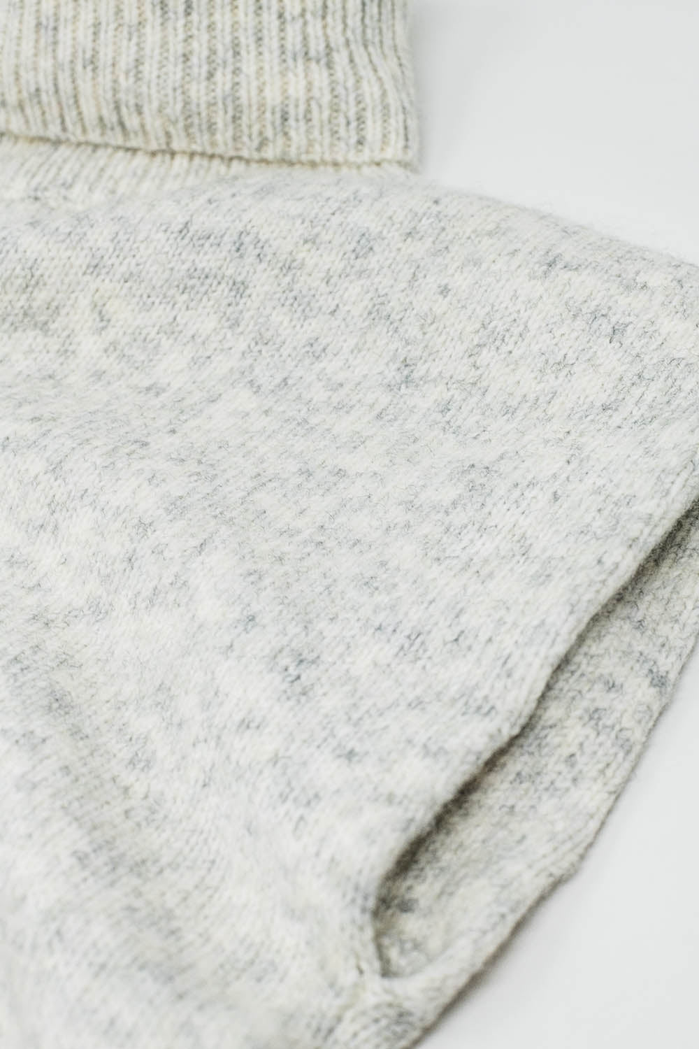 Gezellige coltrui zonder mouwen in grijs