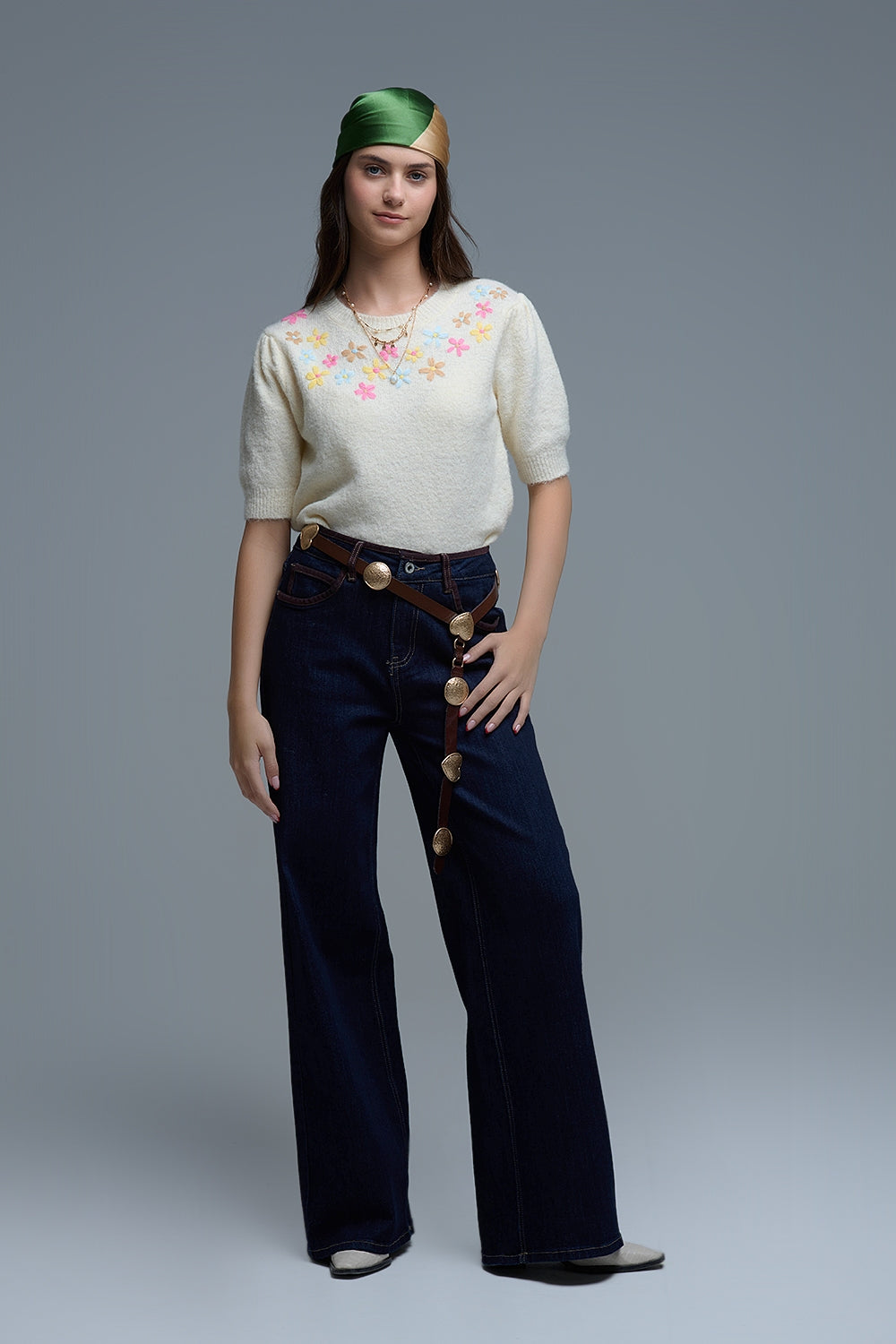 Cream chunky knit short-sleeved sweater with pastel-colored embroidered flowers