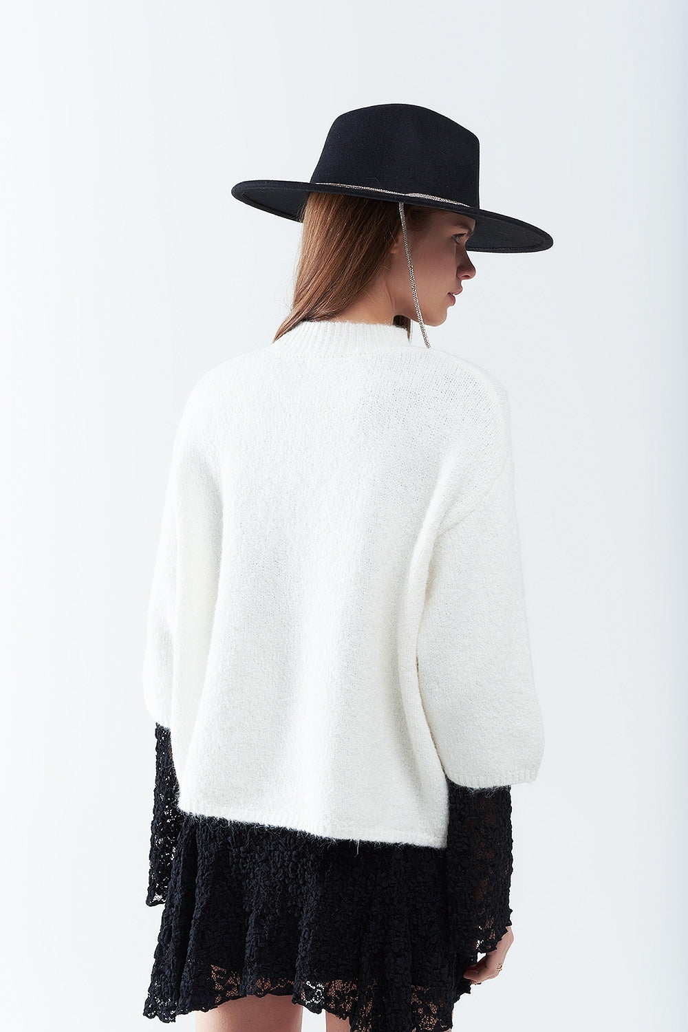 cream Fluffy sweater with three-quarter sleeves and round neck