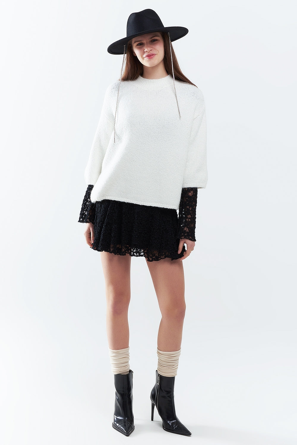 cream Fluffy sweater with three-quarter sleeves and round neck