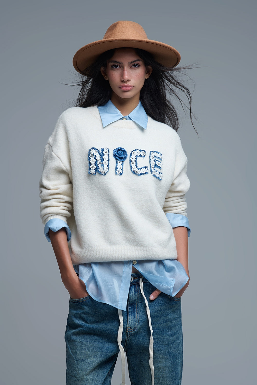 Cream Round Neck Sweater With Embroidered Nice