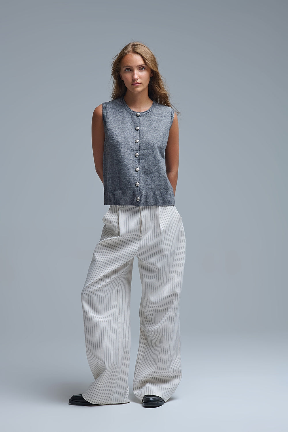 Crew Neck Metallic Button knitted Vest In Grey