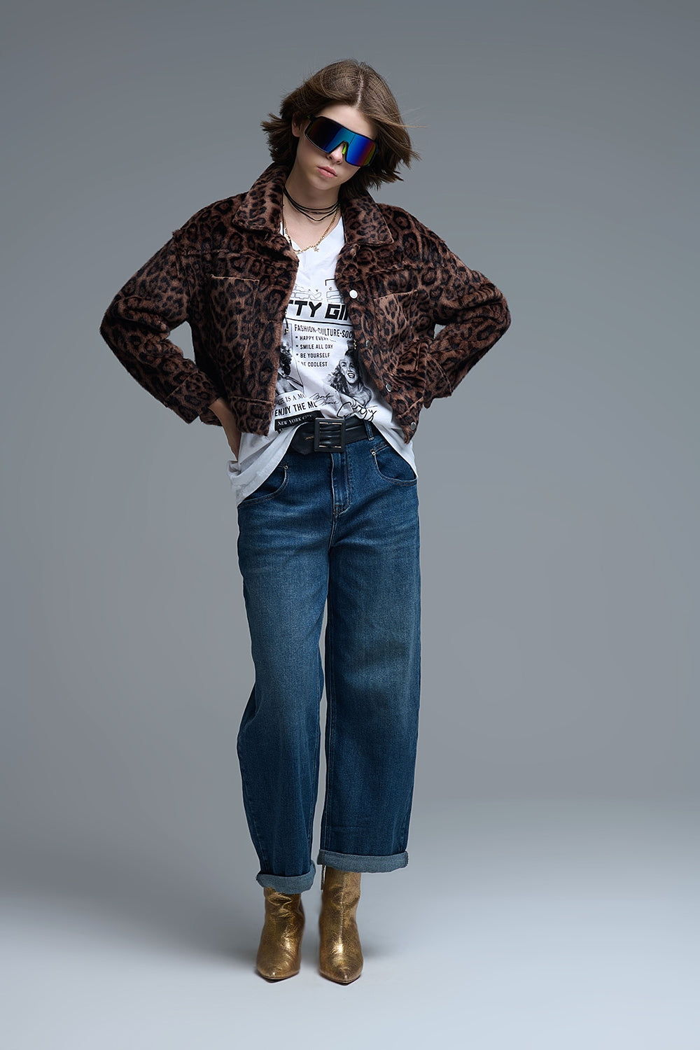 Cropped button-up faux fuzzy jacket in bold leopard print