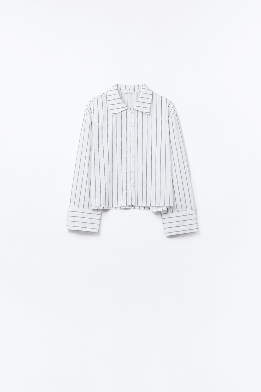 camisa popeline listrada branca cortada