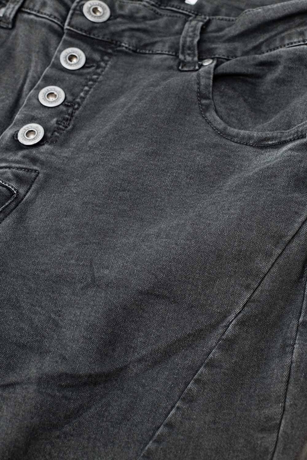 Calças de ganga skinny com botões aparentes em cinza escuro