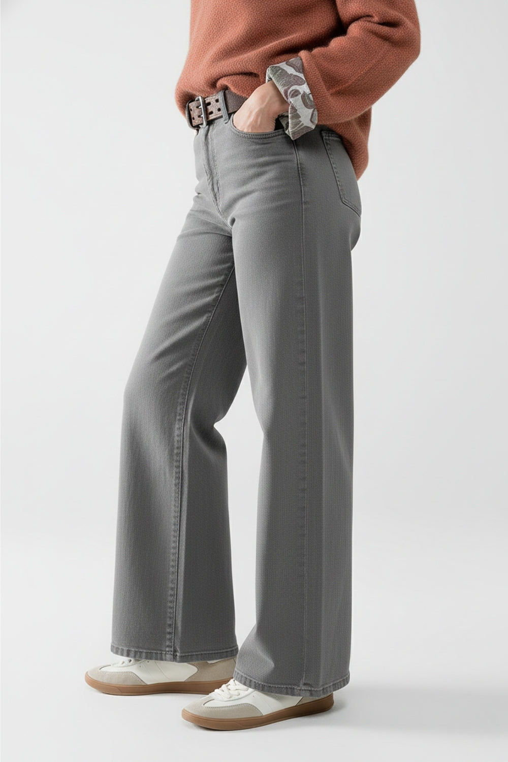 Extra wide leg Pants in washed grey