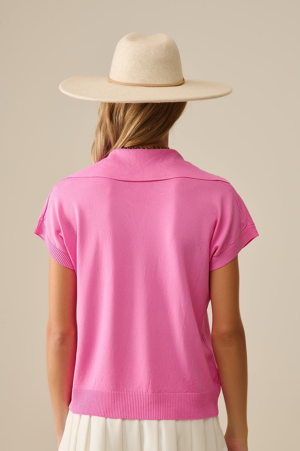Fine Knit Polo-Style Short Sleeve Top in Fuchsia