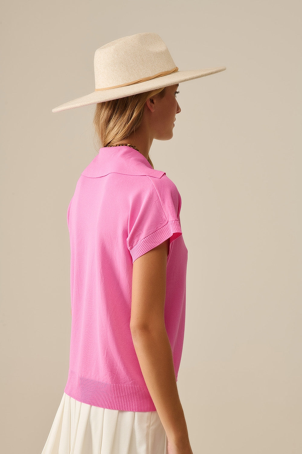 Fine Knit Polo-Style Short Sleeve Top in Fuchsia