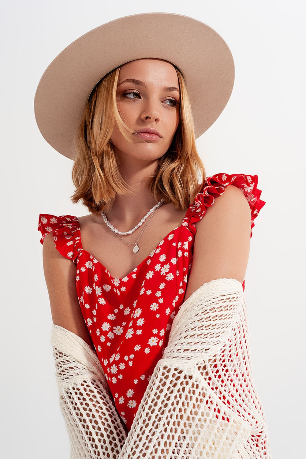 Top cami com alças e folhos em estampado floral vermelho